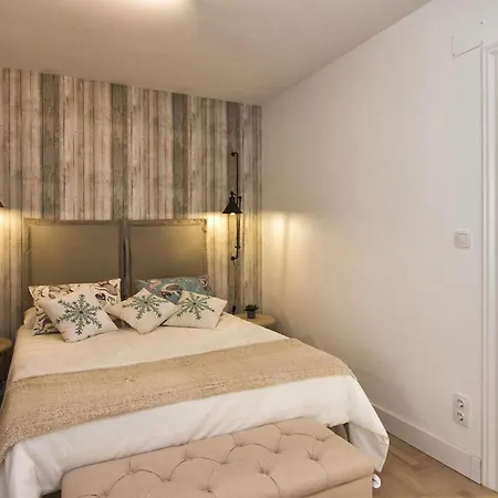 Glow And Elegant In Center Free Parking Apartment