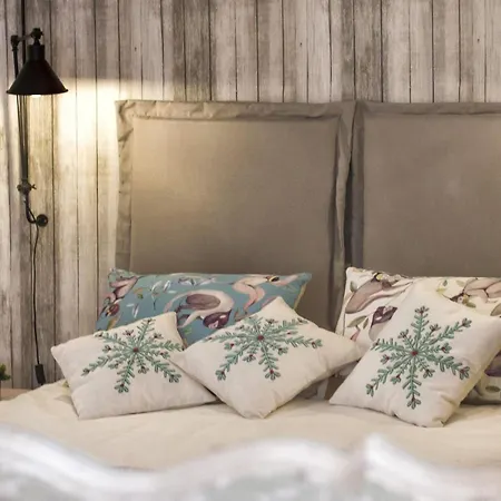 Apartament Glow And Elegant In Center Free Parking